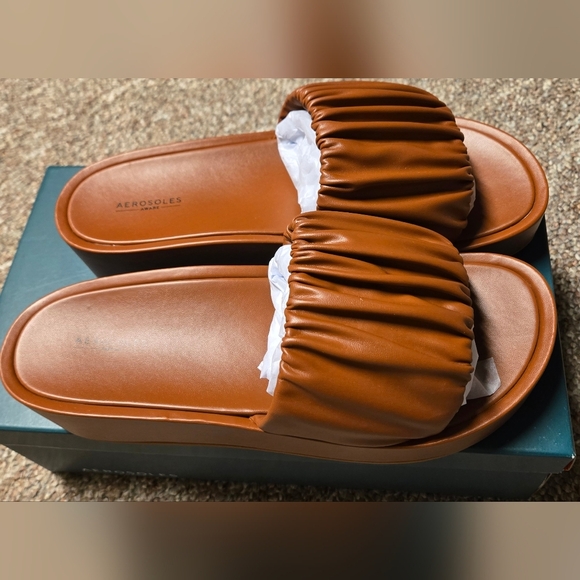 NIB Aerosoles platform sandals DADA - Picture 1 of 6